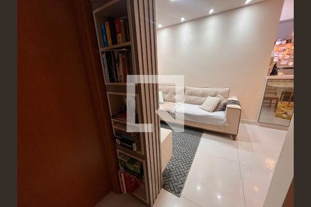 Sala de apartamento à venda com 2 quartos, 49m² em Cabral, Contagem