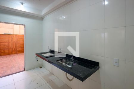 Cozinha e Área de Serviço de casa de condomínio para alugar com 2 quartos, 56m² em Condominio Vic Pisa, Indaiatuba
