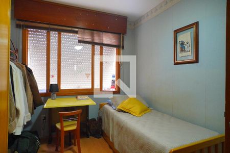 Quarto 1 de apartamento à venda com 2 quartos, 74m² em Vila Ipiranga, Porto Alegre