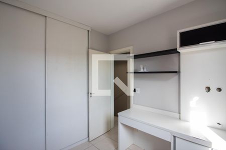 Quarto 1 de casa para alugar com 2 quartos, 80m² em Mantiqueira, Belo Horizonte