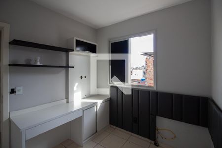 Quarto 1 de casa para alugar com 2 quartos, 80m² em Mantiqueira, Belo Horizonte