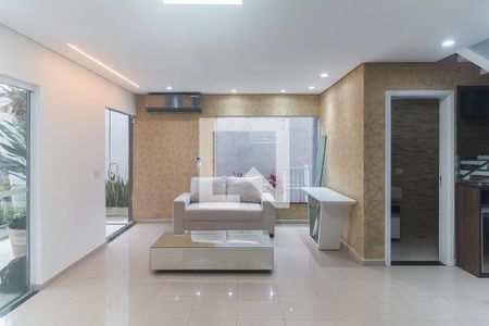 Sala de casa para alugar com 5 quartos, 400m² em Vila Oliveira, Mogi das Cruzes