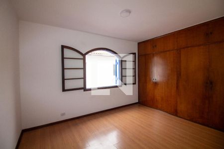 Quarto 1 de casa para alugar com 3 quartos, 188m² em Jardim Aeroporto, São Paulo