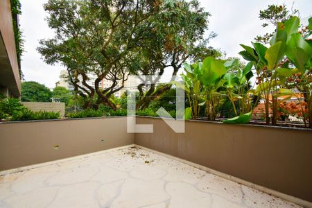 varanda sala e cozinha de apartamento à venda com 2 quartos, 121m² em Vila Madalena, São Paulo