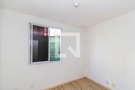 Quarto 1 de apartamento para alugar com 2 quartos, 55m² em Parada de Lucas, Rio de Janeiro