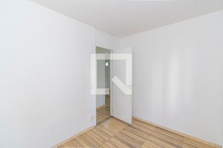 Quarto 1 de apartamento para alugar com 2 quartos, 55m² em Parada de Lucas, Rio de Janeiro
