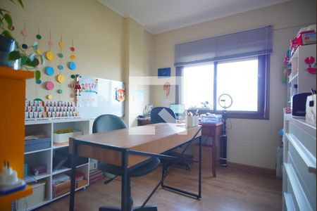 Quarto 3 de apartamento à venda com 3 quartos, 86m² em Santa Maria Goretti, Porto Alegre