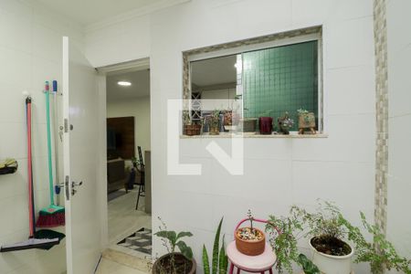 Cozinha e Área de Serviço de casa de condomínio à venda com 3 quartos, 155m² em Vila Guaca, São Paulo