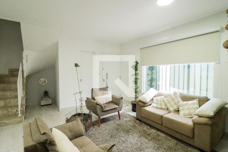 Sala de casa de condomínio à venda com 3 quartos, 155m² em Vila Guaca, São Paulo