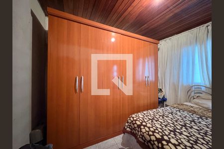 Suíte  de casa à venda com 3 quartos, 400m² em Vila Palmeiras, São Paulo