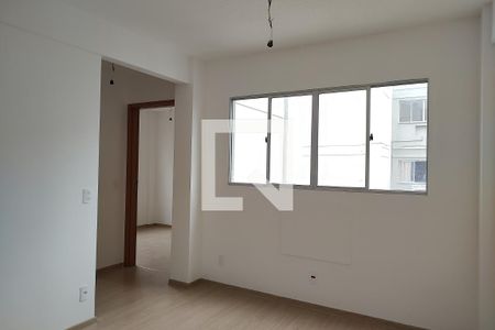 Sala de apartamento para alugar com 2 quartos, 48m² em Taquara, Rio de Janeiro