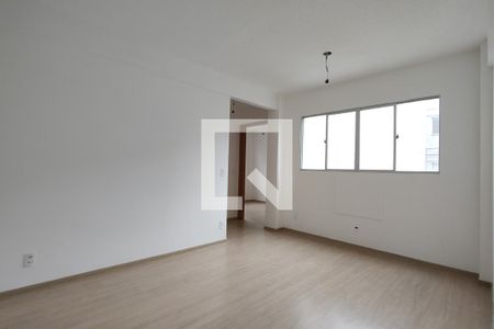 Sala de apartamento para alugar com 2 quartos, 48m² em Taquara, Rio de Janeiro
