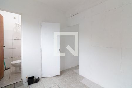 Quarto 1 de casa para alugar com 2 quartos, 70m² em Jardim Raposo Tavares, São Paulo
