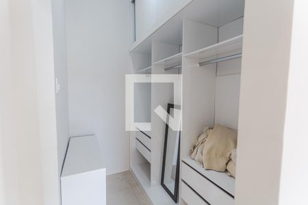 Closet da Suíte de apartamento para alugar com 2 quartos, 70m² em Serra, Belo Horizonte