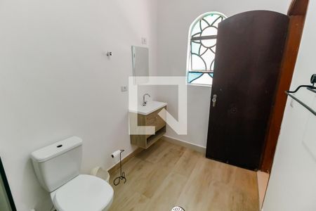 Banheiro da Suíte de casa para alugar com 3 quartos, 120m² em Jardim Maria Rosa, Taboão da Serra