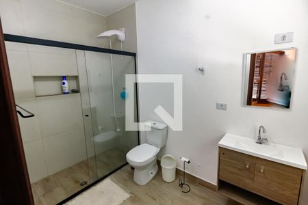 Banheiro da Suíte de casa para alugar com 3 quartos, 120m² em Jardim Maria Rosa, Taboão da Serra