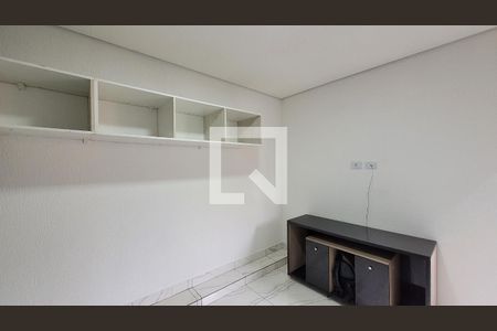 Casa para alugar com 1 quarto, 56m² em Jardim Meliunas, Itaquaquecetuba