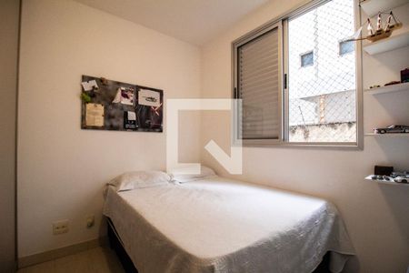 Quarto 01 de apartamento para alugar com 3 quartos, 120m² em Castelo, Belo Horizonte