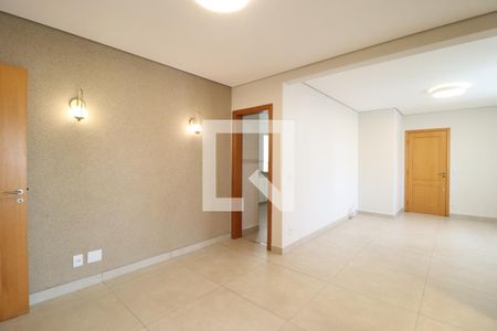 Sala de apartamento para alugar com 3 quartos, 122m² em S Maria, Uberlândia