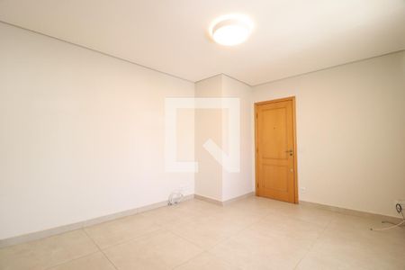 Sala de apartamento para alugar com 3 quartos, 122m² em S Maria, Uberlândia
