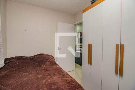 Quarto 1 de apartamento para alugar com 2 quartos, 48m² em Sarandi, Porto Alegre
