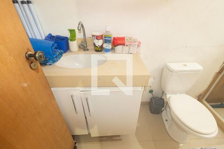 Banheiro da Suíte de casa para alugar com 3 quartos, 64m² em Santa Cruz, Rio de Janeiro