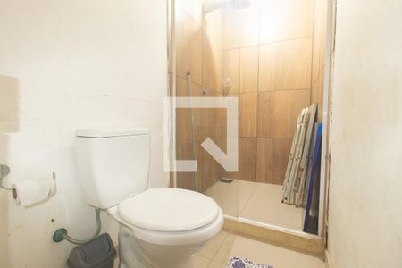Banheiro da Suíte de casa para alugar com 3 quartos, 64m² em Santa Cruz, Rio de Janeiro