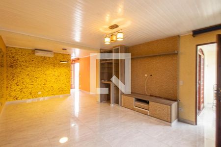 Casa para alugar com 3 quartos, 390m² em Centro, Pinhais