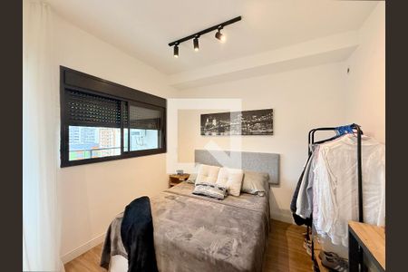 Quarto de kitnet/studio para alugar com 1 quarto, 28m² em Jardim das Acacias, São Paulo