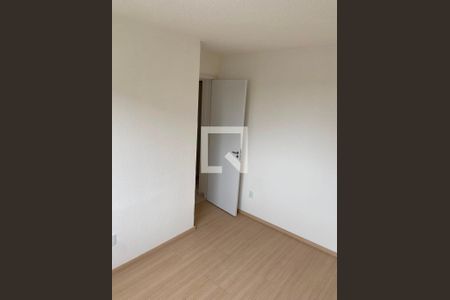 Quarto 2 de apartamento para alugar com 2 quartos, 42m² em Jardim Gramacho, Duque de Caxias