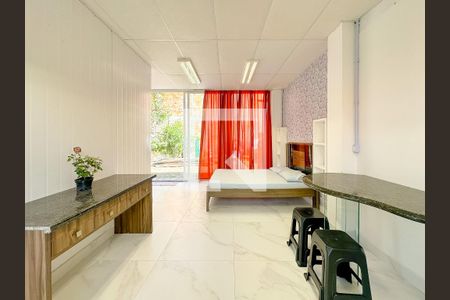 Sala de casa para alugar com 1 quarto, 30m² em São João do Rio Vermelho, Florianópolis