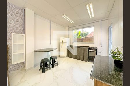 Sala de casa para alugar com 1 quarto, 30m² em São João do Rio Vermelho, Florianópolis