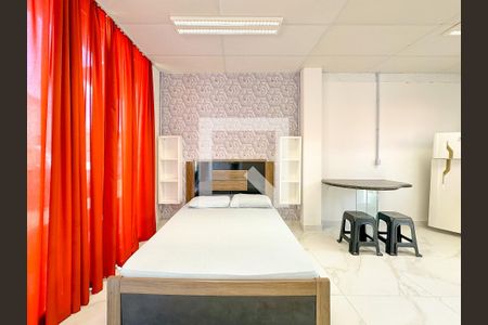 Quarto de casa para alugar com 1 quarto, 30m² em São João do Rio Vermelho, Florianópolis