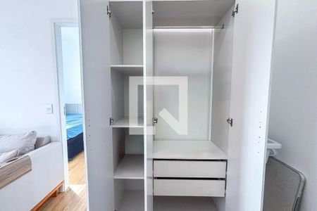Cozinha de kitnet/studio para alugar com 1 quarto, 24m² em Pinheiros, São Paulo