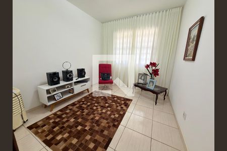 Sala de casa à venda com 4 quartos, 254m² em Dona Clara, Belo Horizonte