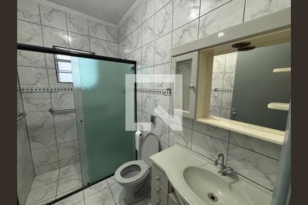 Banheiro  de casa para alugar com 3 quartos, 120m² em Parque Cisper, São Paulo