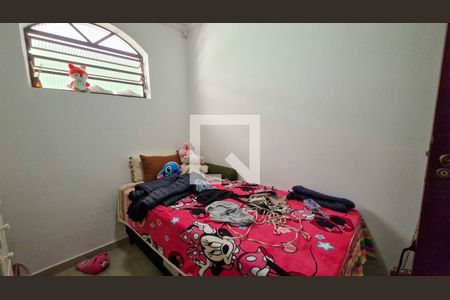 Quarto de casa à venda com 3 quartos, 120m² em Jardim Kika, São Paulo