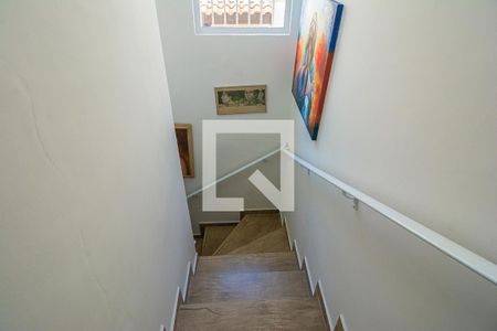 Escada de casa à venda com 3 quartos, 200m² em Vila Tiradentes, São Paulo