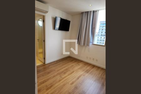 Quarto  de apartamento para alugar com 2 quartos, 75m² em Moema, São Paulo