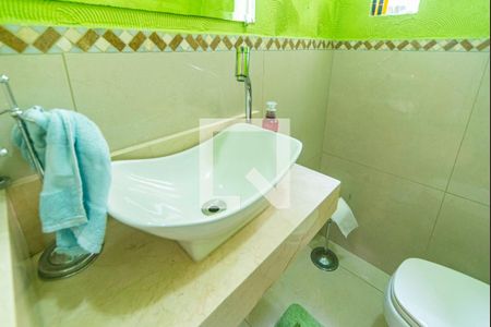 Lavabo de casa à venda com 3 quartos, 270m² em Vila Scarpelli, Santo André