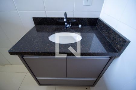 Banheiro de kitnet/studio para alugar com 1 quarto, 32m² em Jardim Betania, Sorocaba