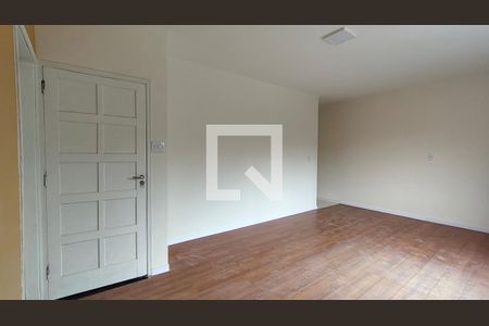 Sala de casa para alugar com 3 quartos, 100m² em Vila Mangalot, São Paulo