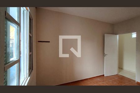 Quarto 1 de casa para alugar com 3 quartos, 100m² em Vila Mangalot, São Paulo