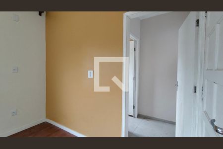 Sala de casa para alugar com 3 quartos, 100m² em Vila Mangalot, São Paulo
