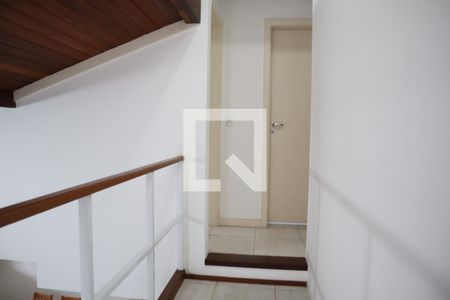 escada de casa à venda com 4 quartos, 127m² em Recreio dos Bandeirantes, Rio de Janeiro
