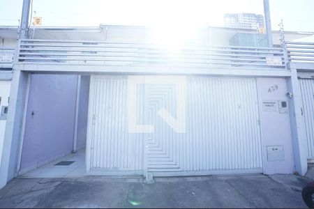 Casa à venda com 3 quartos, 136m² em Parque Amazonia, Goiânia