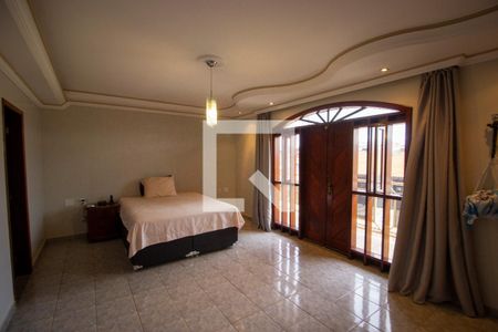 Casa à venda com 4 quartos, 230m² em Qnm 40, Brasília