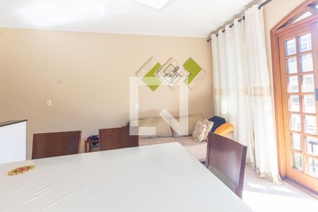 Casa à venda com 3 quartos, 220m² em Vila Matilde, São Paulo