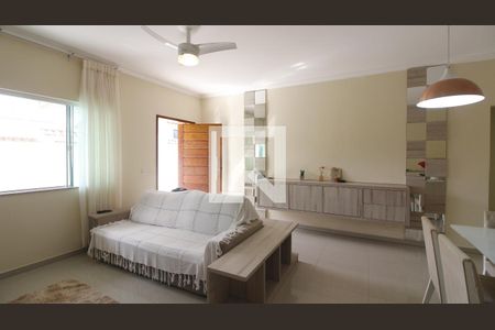 Casa de Condomínio para alugar com 3 quartos, 300m² em Ogiva, Cabo Frio