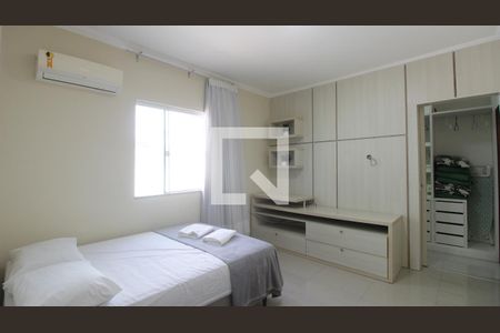 Casa de Condomínio para alugar com 3 quartos, 300m² em Ogiva, Cabo Frio